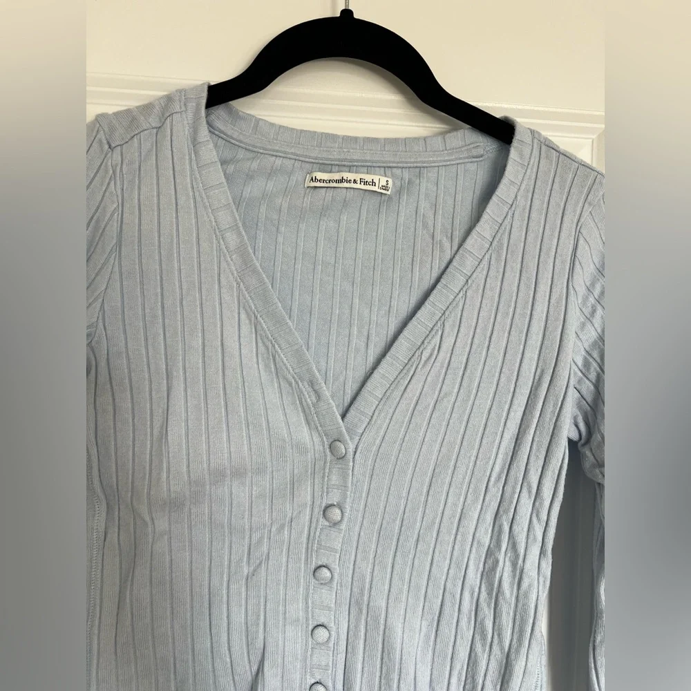 Light Blue A&F Ribbed Cardigan - Picture 5 of 9